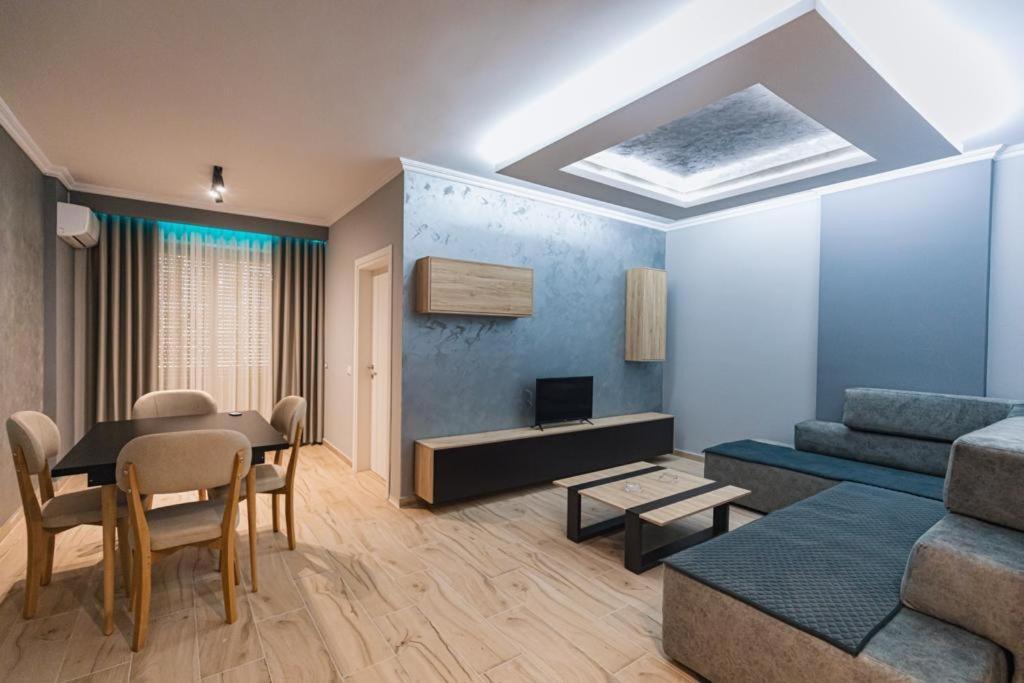 Holiday Apartment Vlorë Esterno foto