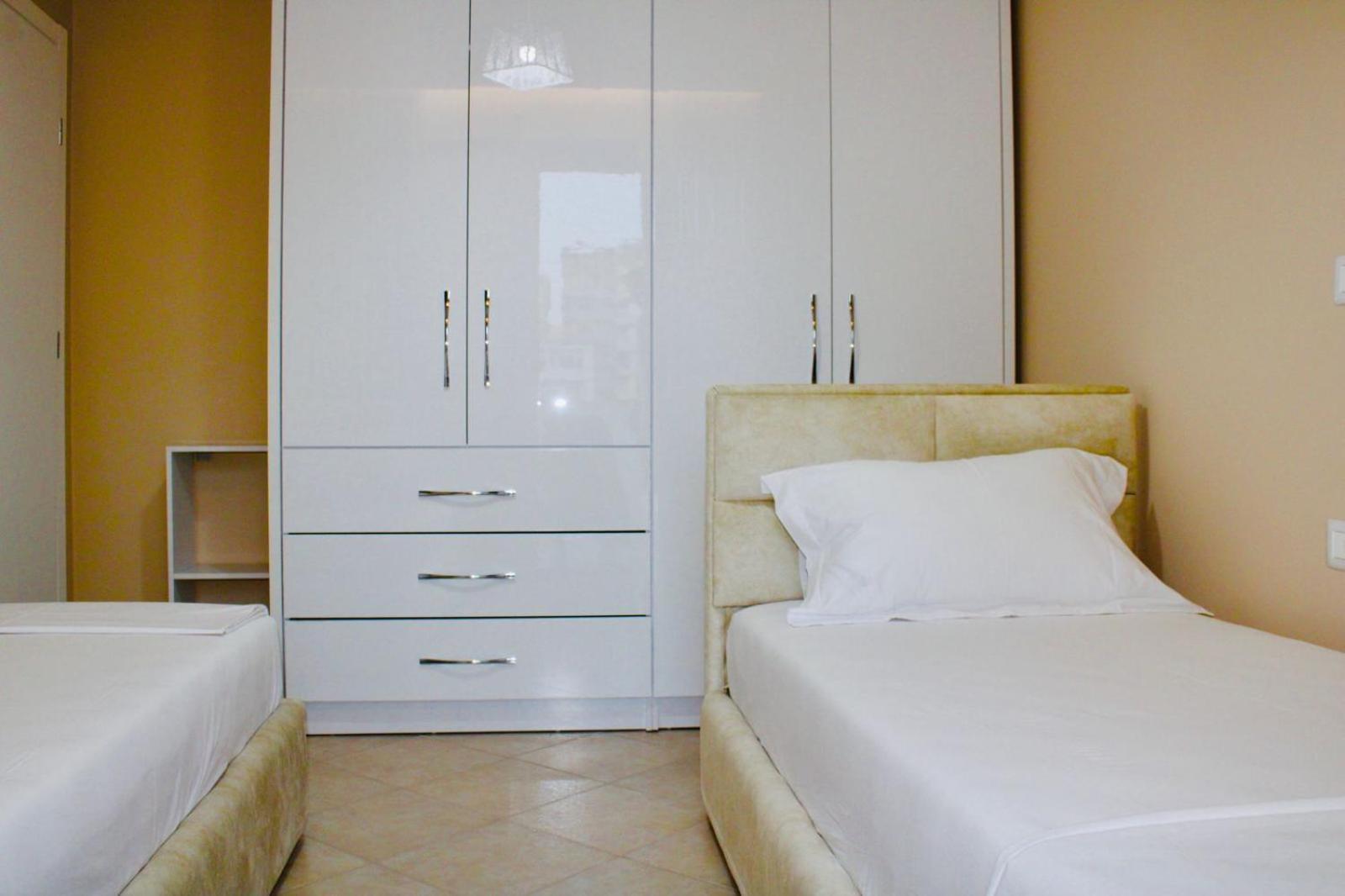 Holiday Apartment Vlorë Esterno foto