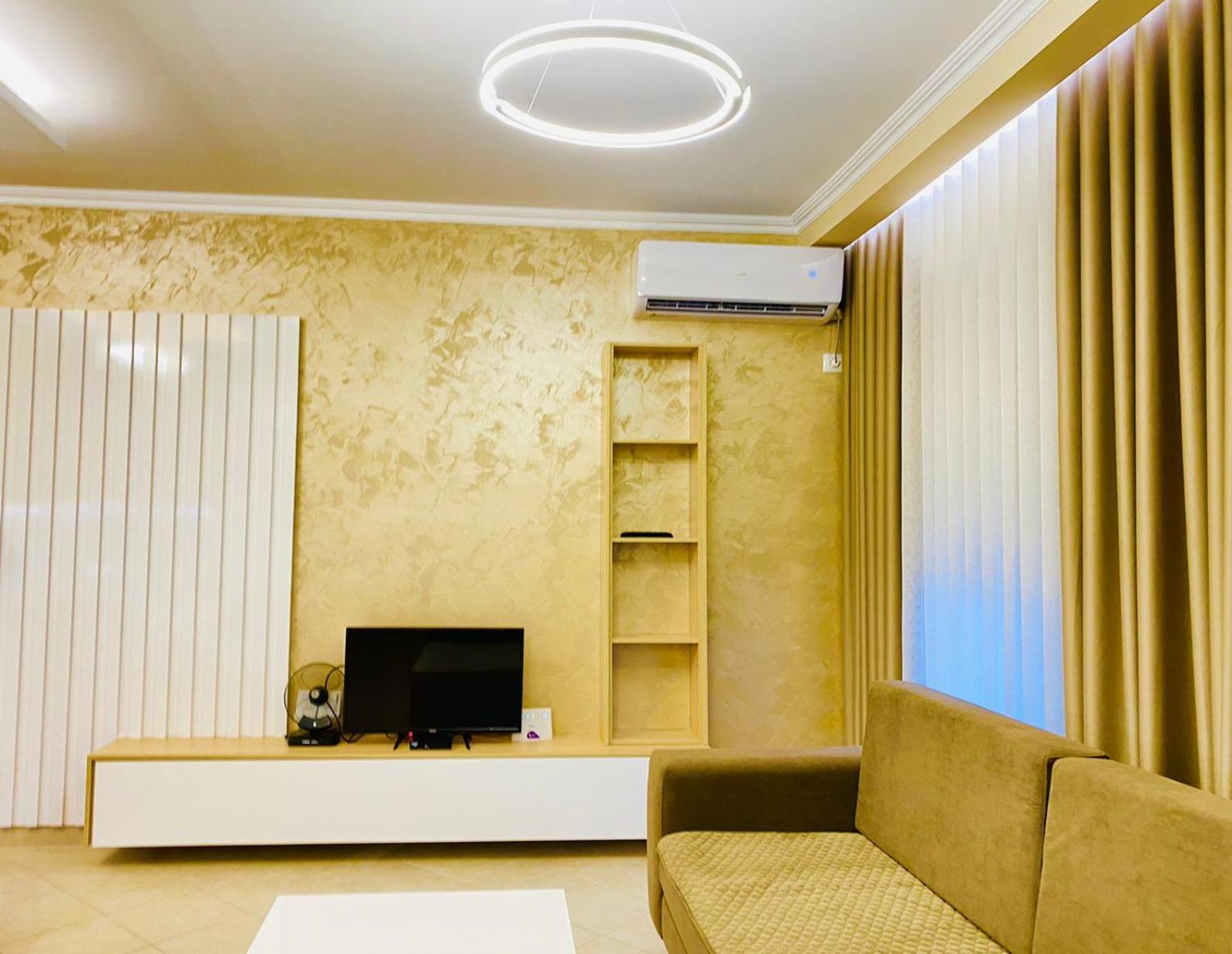 Holiday Apartment Vlorë Esterno foto