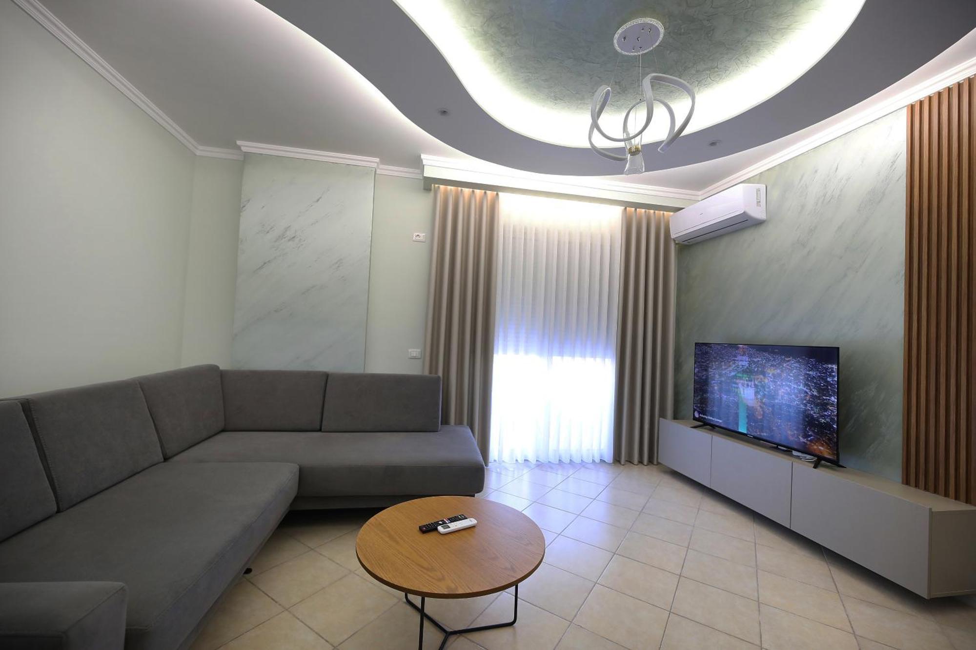 Holiday Apartment Vlorë Esterno foto